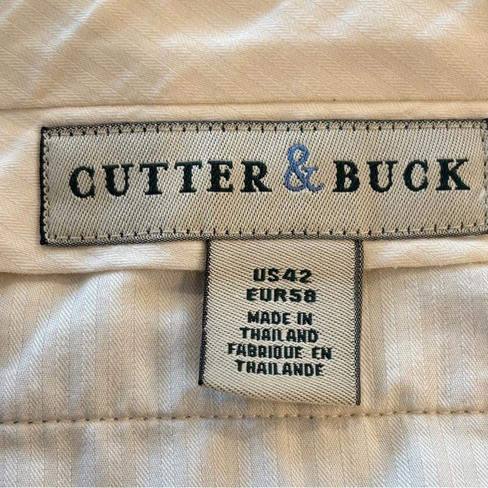 Cutter & Buck Shorts Mens Size 42 Khaki Pleated Dress 9